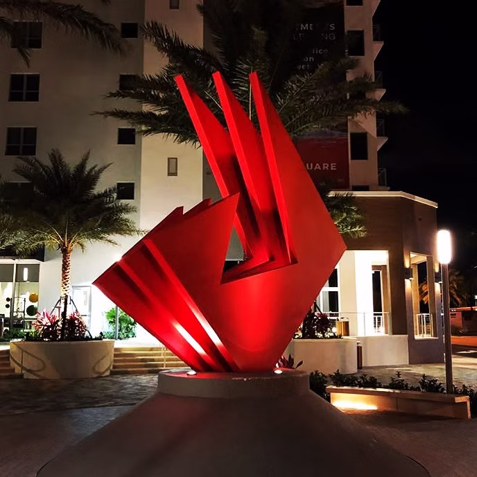 Scultura pubblica di Wladimiro Politano
